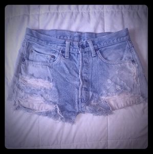 Levi short cutoffs